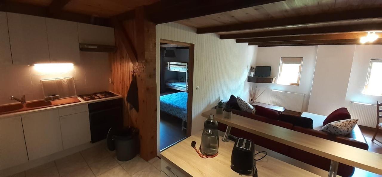 L' Appartement Du Camping Hautoreille Bannes  المظهر الخارجي الصورة