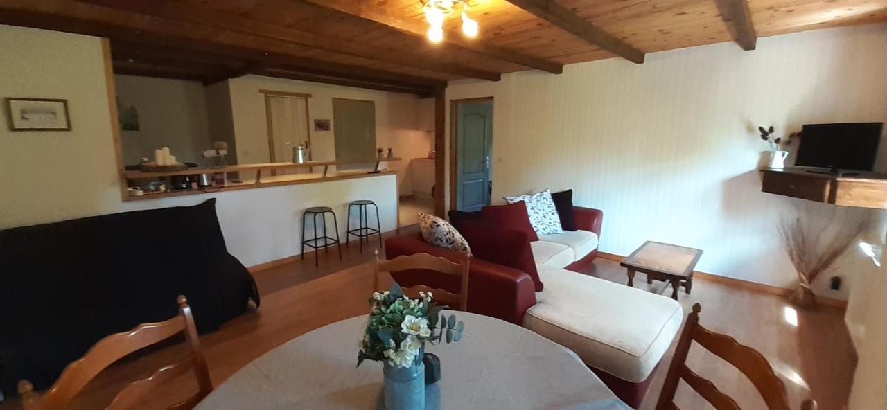 L' Appartement Du Camping Hautoreille Bannes  المظهر الخارجي الصورة